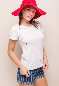 Heart Embroidered Short Sleeve Tee
