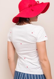 Heart Embroidered Short Sleeve Tee
