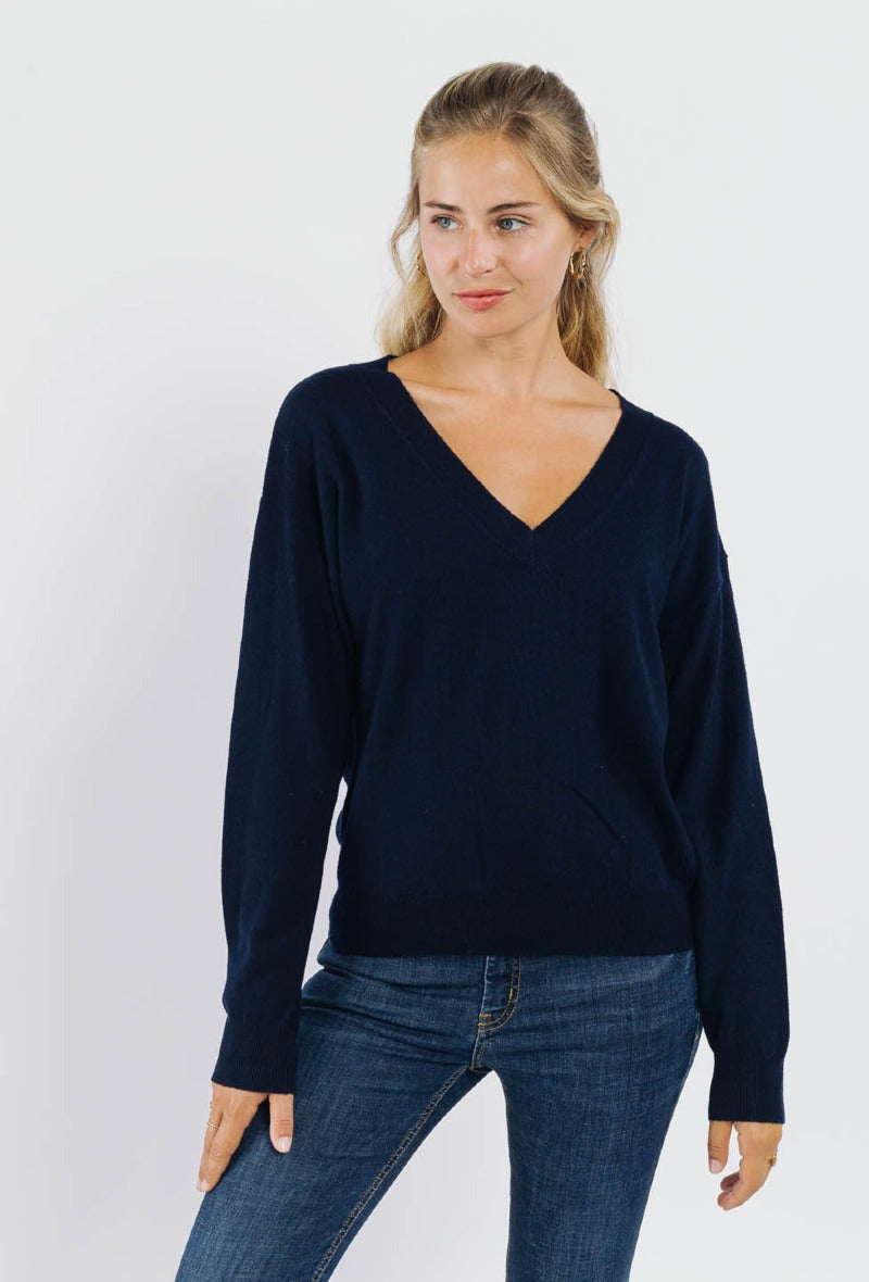 V-Neck Fine Knit Jumper Grey/Navy
